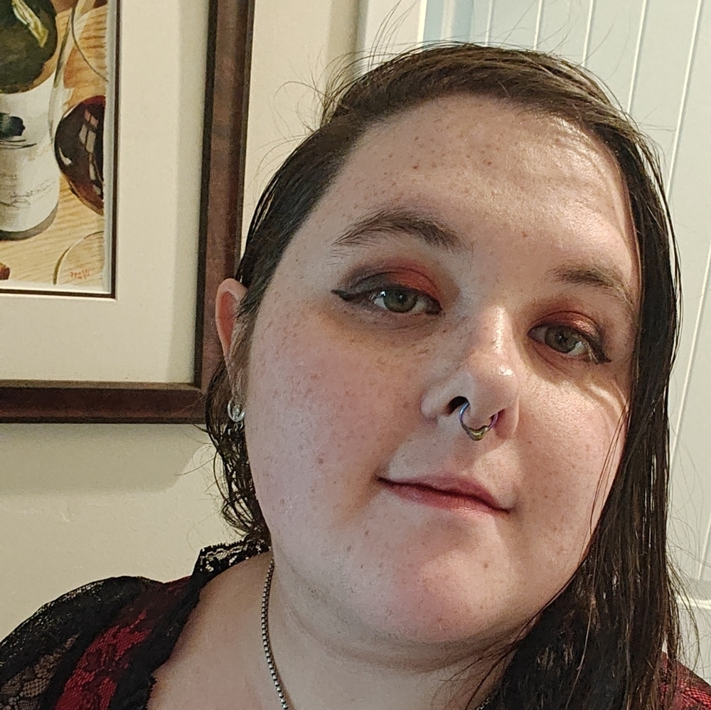 Meet your Posher, Alicia